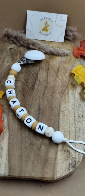 Attache tétine caramel